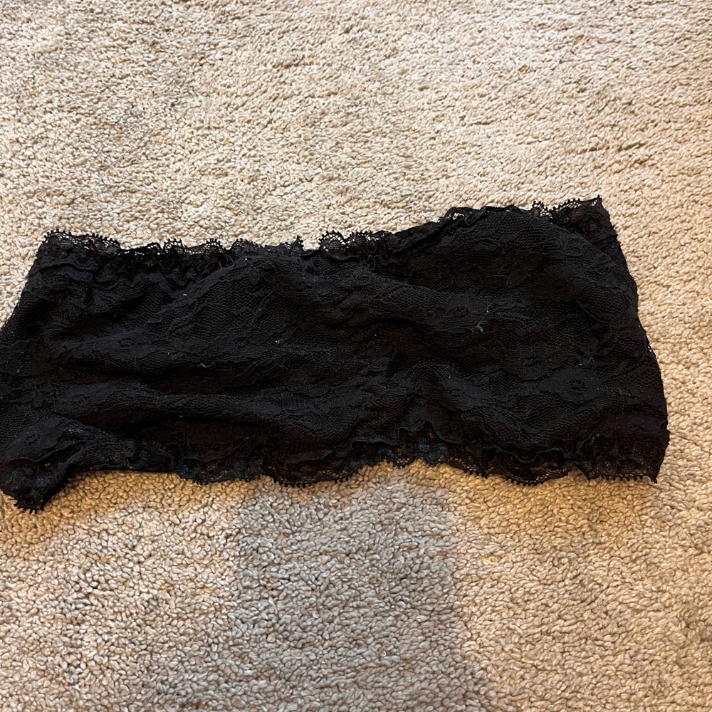 Black lace bandeau